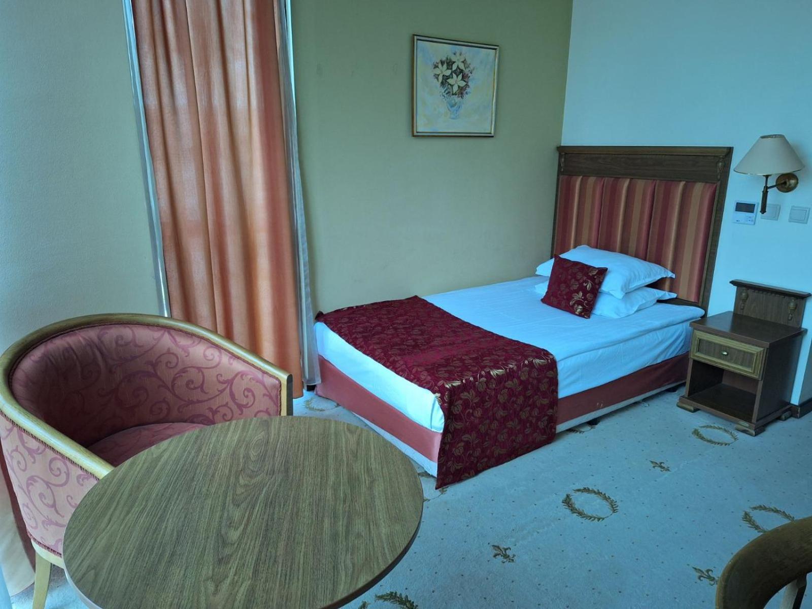 Efir Hotel Stara Zagora Ngoại thất bức ảnh